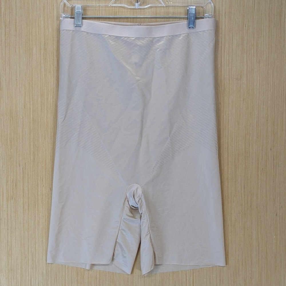 Spanx Thinstincts 2.0 Mid-Thigh Short Shapewear Beige 1X/1T Shaping
